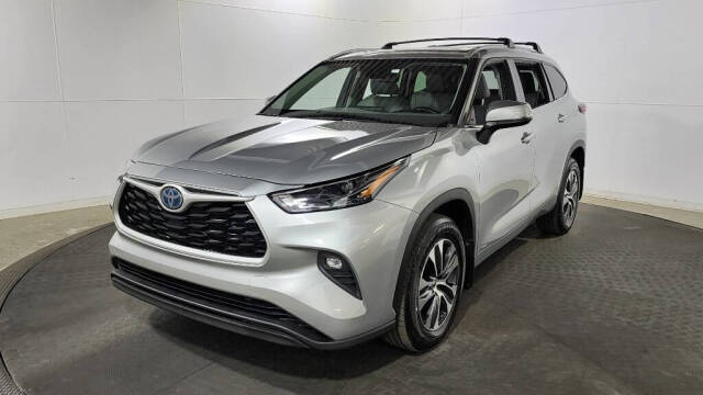 2022 Toyota Highlander Hybrid for sale at NJ Car Buyer in Jersey City, NJ