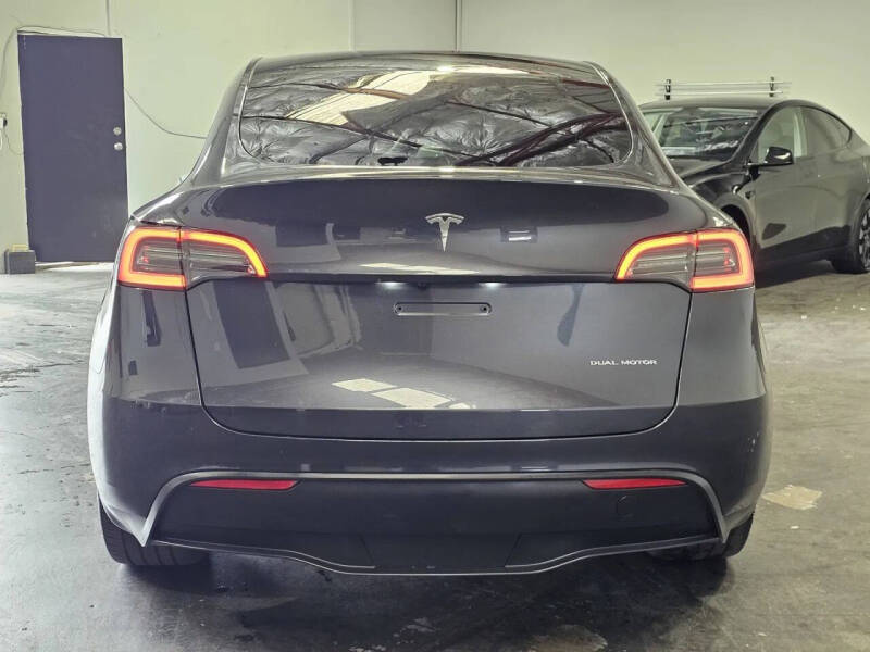 2024 Tesla Model Y Long Range