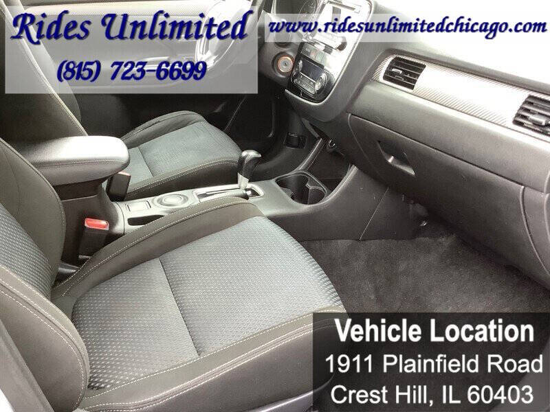 2016 Mitsubishi Outlander ES