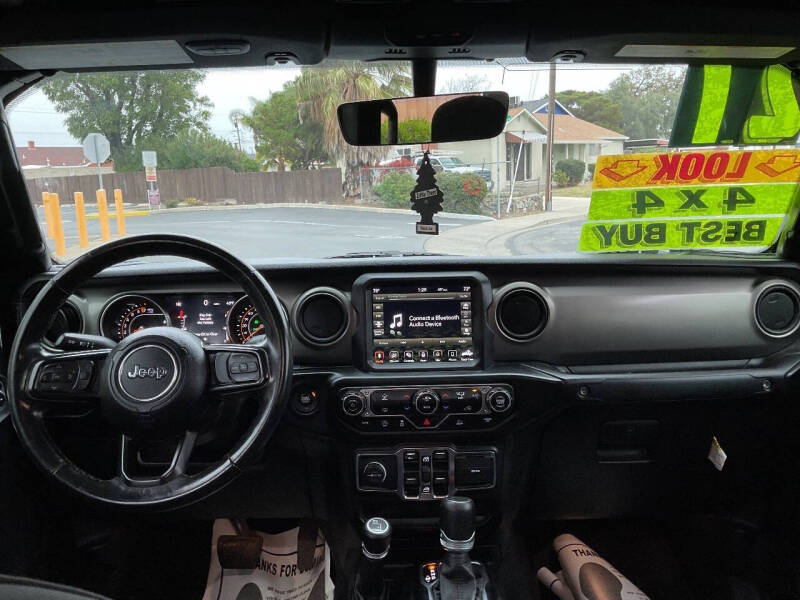 2021 Jeep Gladiator Willys