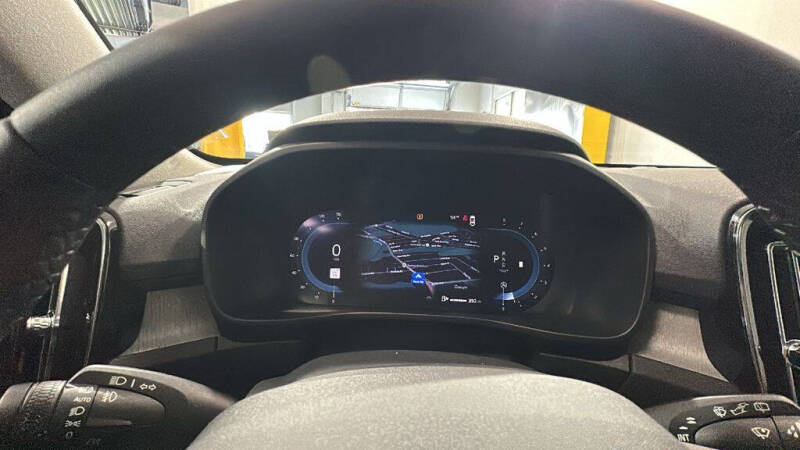 2024 Volvo XC40