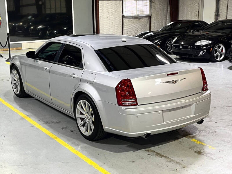 2009 Chrysler 300 SRT-8