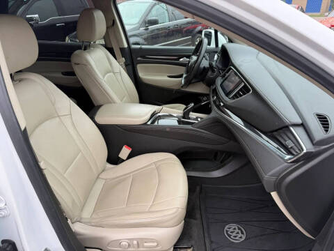 2020 Buick Enclave Essence