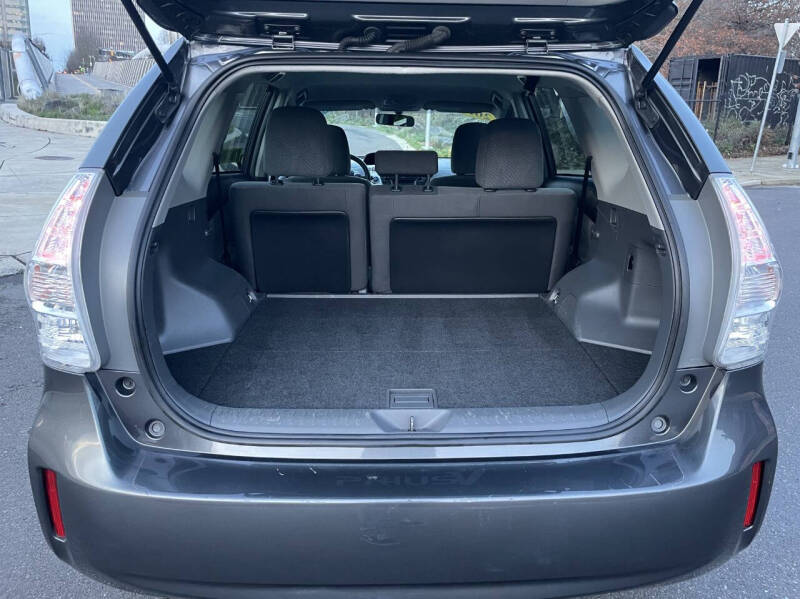 2012 Toyota Prius v Three