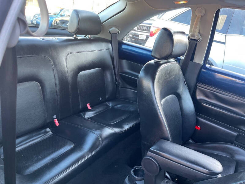 2006 Volkswagen New Beetle 2.5