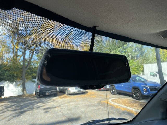 2025 Chevrolet Express 2500