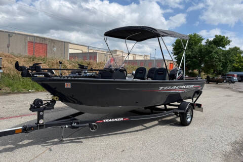 2021 Tracker Pro Guide V-16 SC