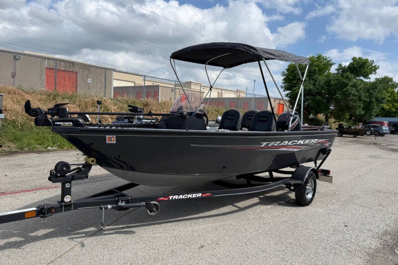 2021 Tracker Pro Guide V-16 SC