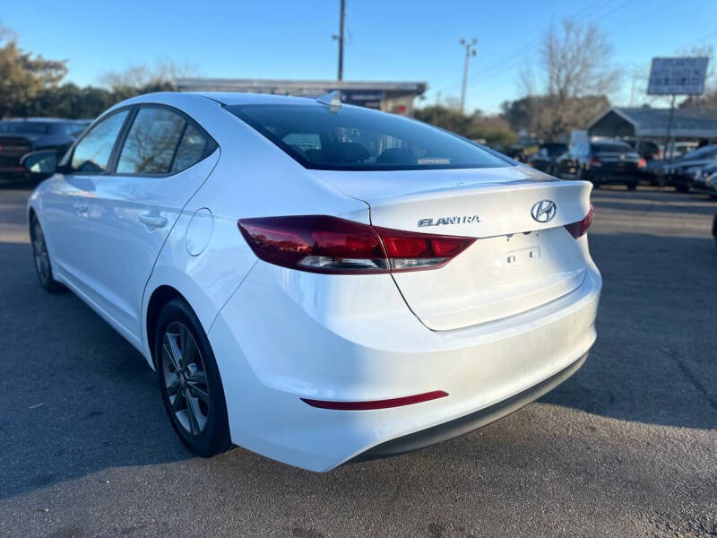 2018 Hyundai Elantra Value Edition photo 7