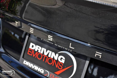 2023 Tesla Model S Plaid