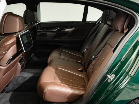 2022 BMW 7 Series ALPINA B7 xDrive