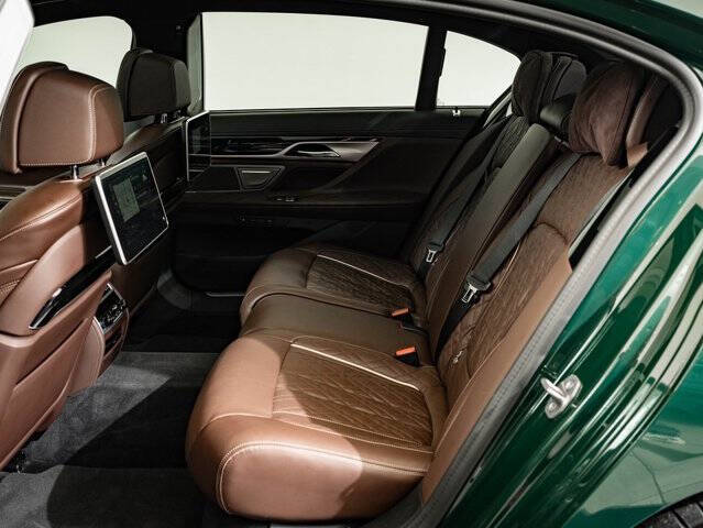 2022 BMW 7 Series ALPINA B7 xDrive