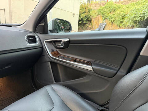 2016 Volvo S60 T5 Premier