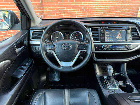 2017 Toyota Highlander
