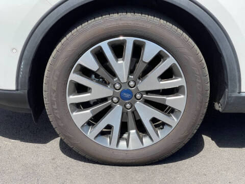 2020 Ford Escape Titanium