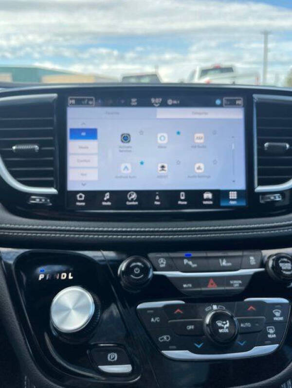 2026 Chrysler Pacifica Limited