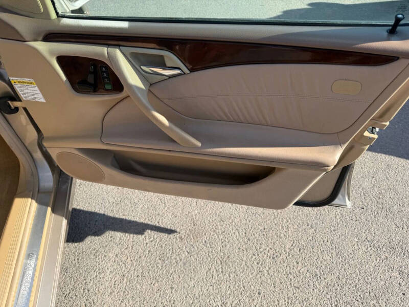 2000 Mercedes-Benz E-Class E 320 4MATIC