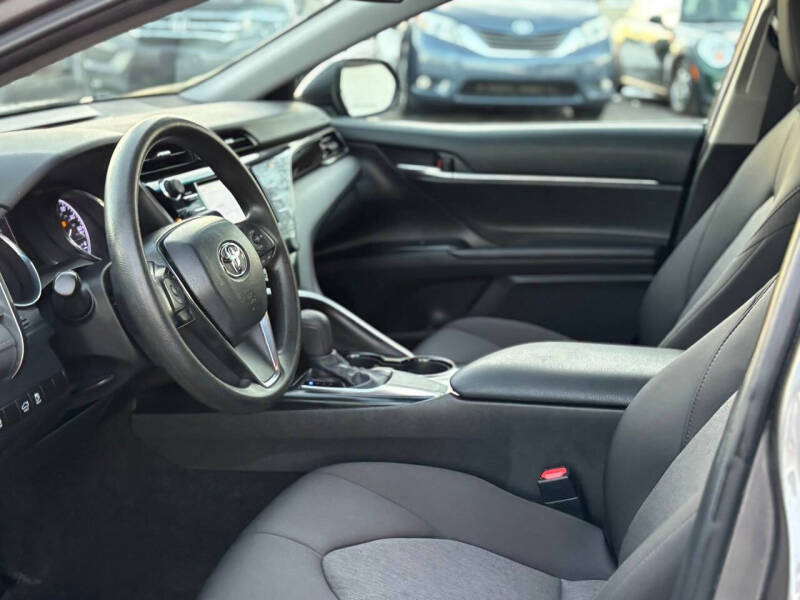 2020 Toyota Camry LE