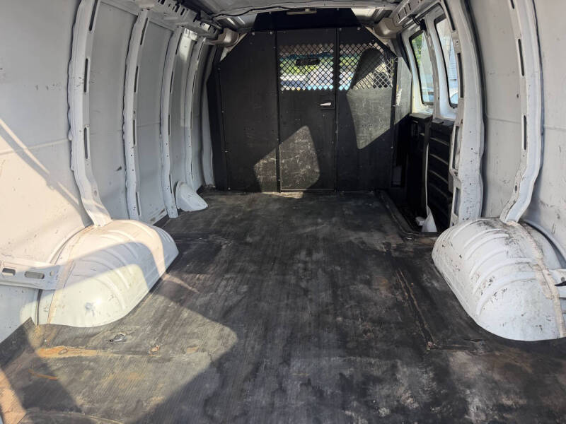 2017 Chevrolet Express 2500