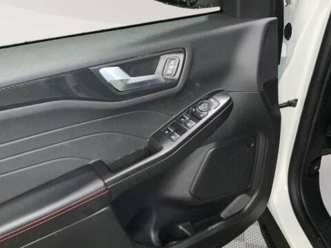 2026 Ford Escape ST-Line Select