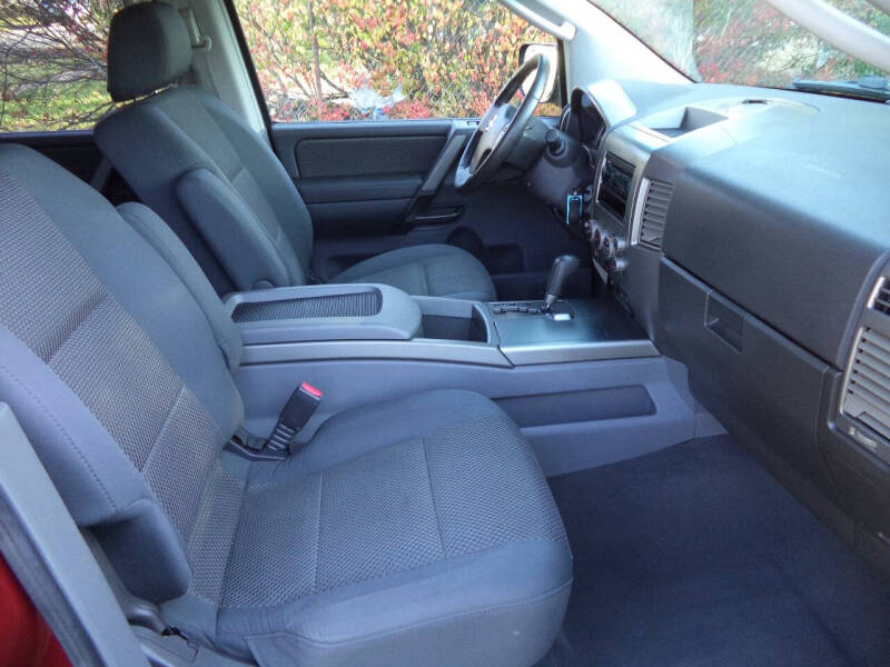 2005 Nissan Armada SE