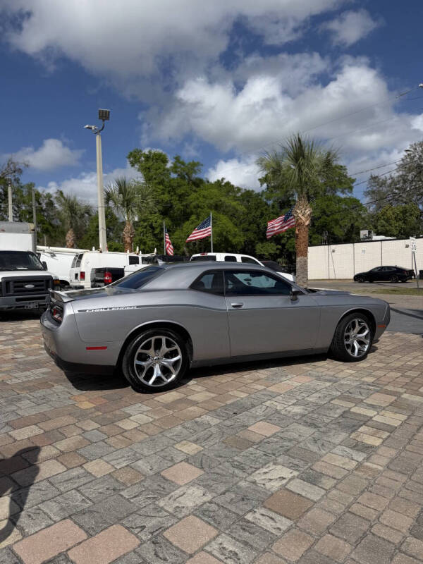 2015 Dodge Challenger SXT Plus