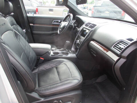 2017 Ford Explorer Platinum