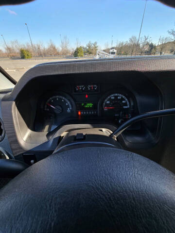 2011 Ford E-Series E-350 SD