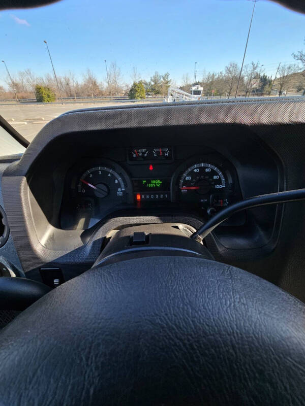 2011 Ford E-Series E-350 SD