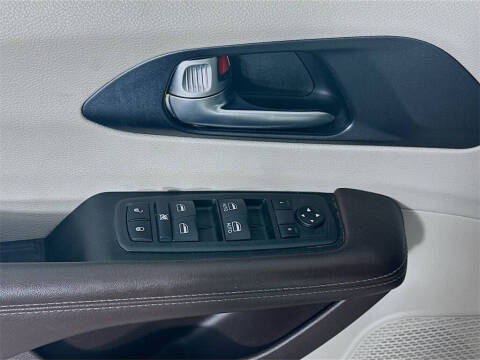 2020 Chrysler Pacifica Touring