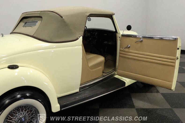 1936 Ford Cabriolet