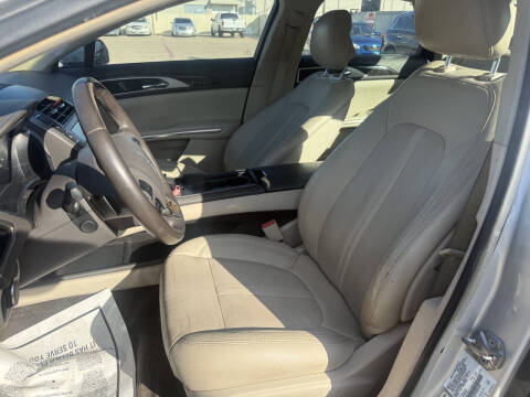 2016 Lincoln MKZ