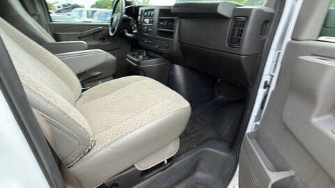 2025 GMC Savana LT 3500