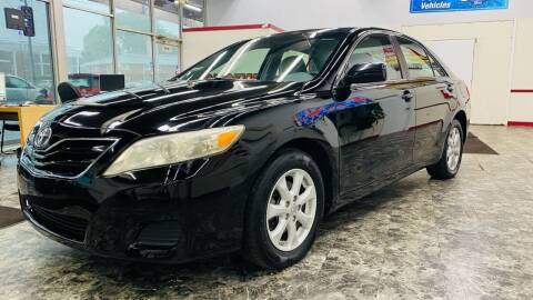 2011 Toyota Camry for sale at TOP YIN MOTORS in Mount Prospect IL