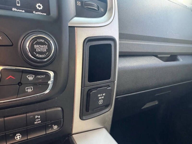 2020 RAM 1500 Classic SLT