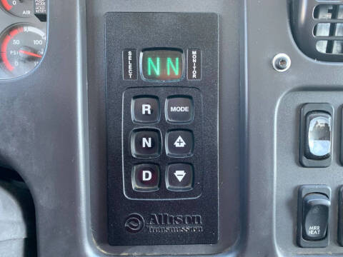2015 Freightliner M2 106