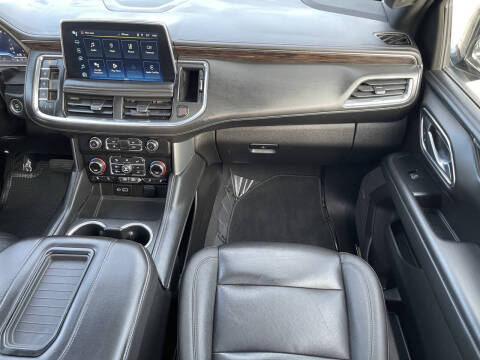 2022 Chevrolet Suburban LT