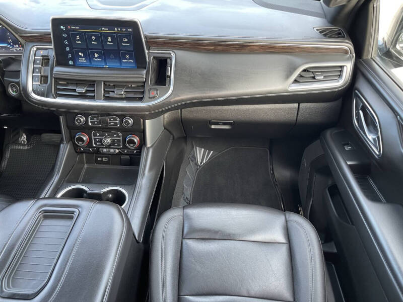 2022 Chevrolet Suburban LT