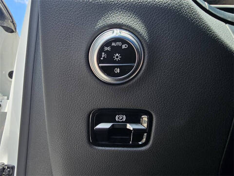 2024 Mercedes-Benz GLC GLC 300