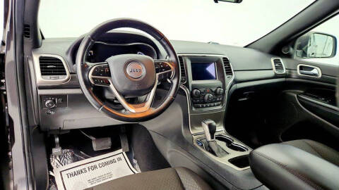 2020 Jeep Grand Cherokee Laredo E