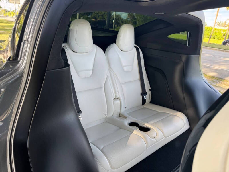 2016 Tesla Model X 90D