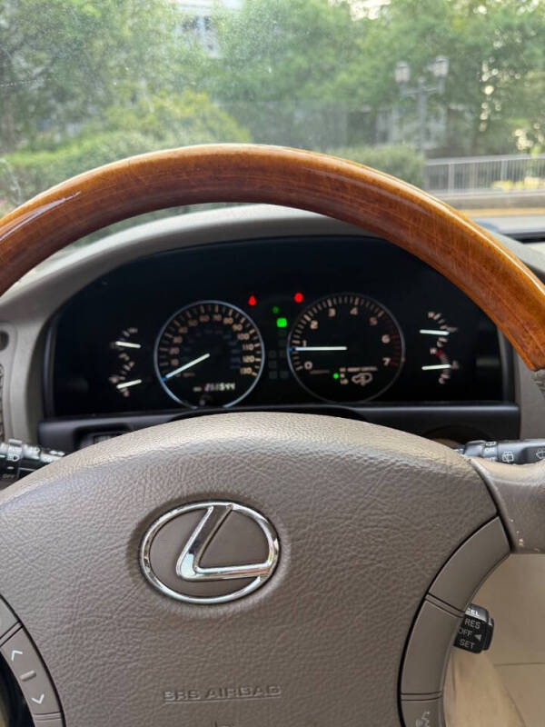 2003 Lexus LX 470