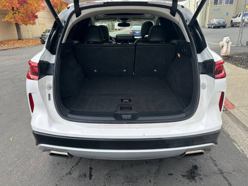 2019 Infiniti QX50 Pure