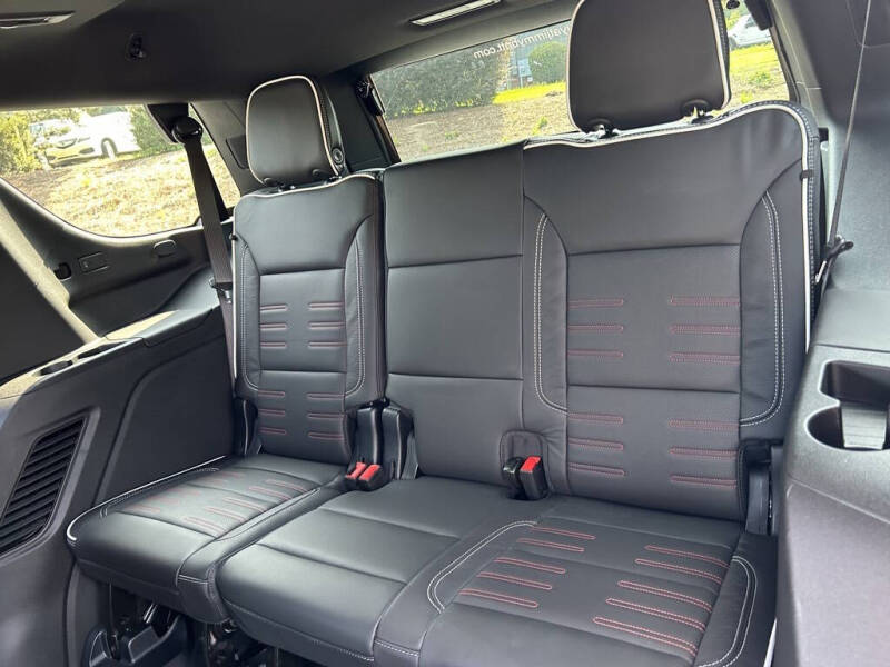 2025 GMC Yukon AT4 Ultimate