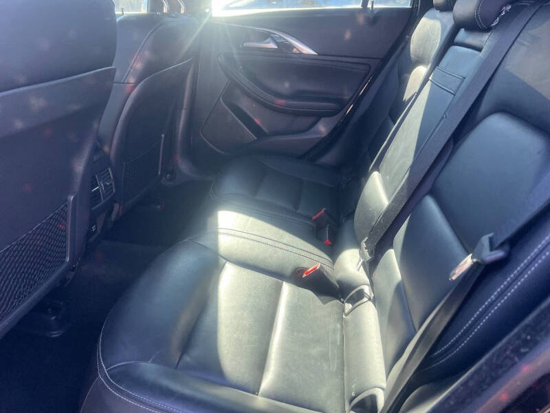2017 Infiniti QX30 Luxury