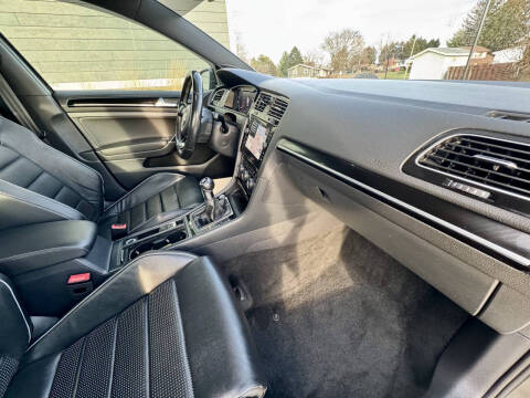 2019 Volkswagen Golf R 4Motion