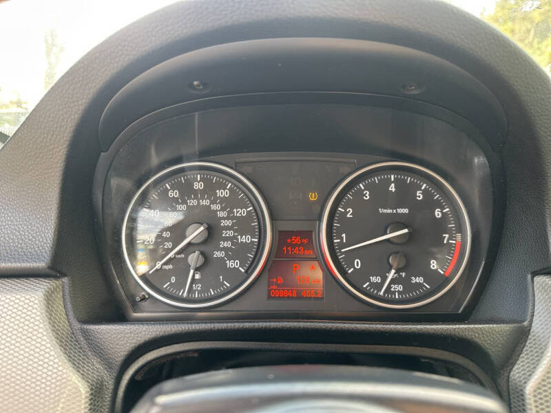 2011 BMW 3 Series 328i