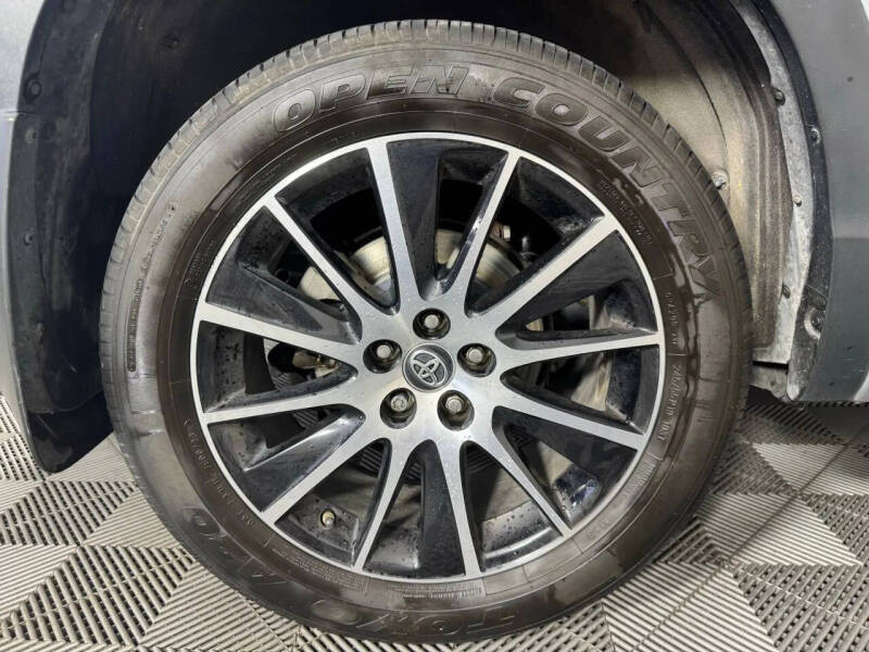 2017 Toyota Highlander