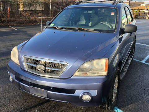 2006 Kia Sorento for sale at MAGIC AUTO SALES in Little Ferry NJ