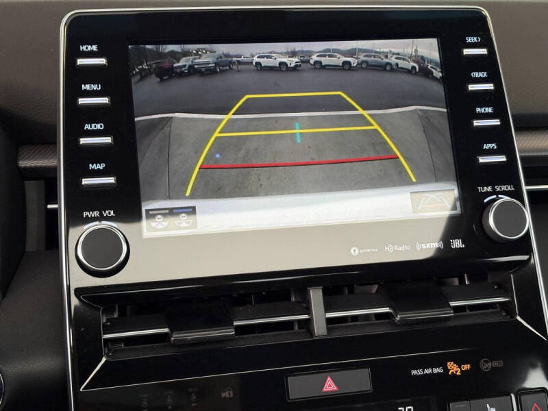 2022 Toyota Avalon Hybrid XSE Nightshade